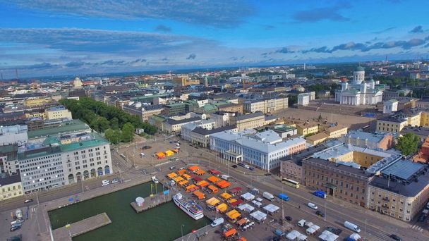 Helsingin ilmapanoraamanäkymät auringonlaskun aikaan, Suomi
 - Valokuva, kuva