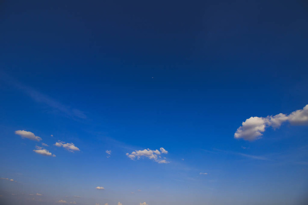 Modrá obloha na soumraku - Fotografie, Obrázek