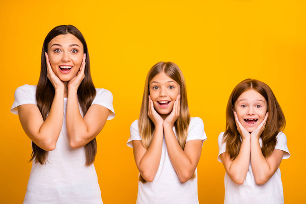 Funny three sister ladies listening unexpected great novelty wear casual outfit isolated yellow background - Fotografie, Obrázek