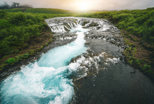 Водоспад Бруарфосс у Бреккускогурі (Ісландія).. - Фото, зображення