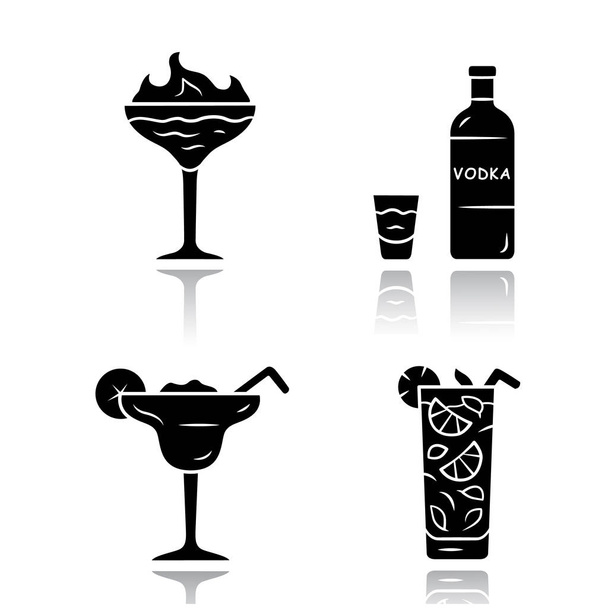 Drinks drop shadow black glyph icons set. Flaming shot, margarita, mojito, vodka. Glasses with beverages, bottle. Alcoholic mixes and soft drink for party, celebration. Isolated vector illustrations - Vektor, obrázek