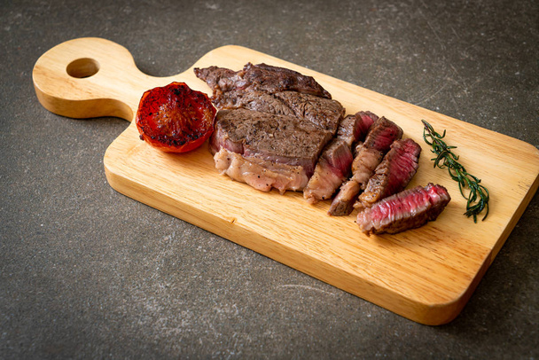 Grilled medium rare beef steak - Fotografie, Obrázek