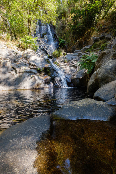 Wasserfall pedra ferida - Foto, Bild