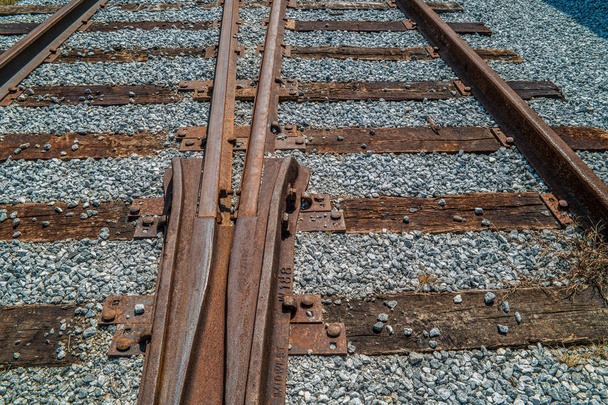 elhagyott vasúti síneket - Fotó, kép