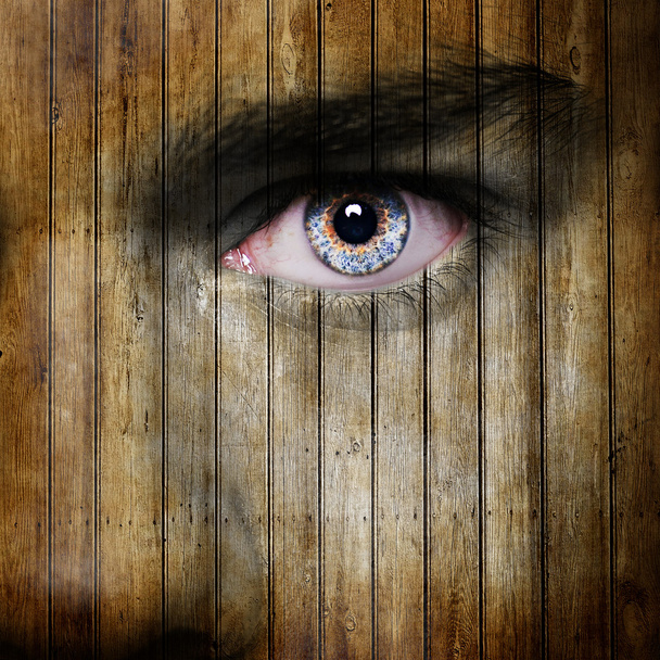 Злой человек лицо покрыто деревянной текстурой
 - Фото, изображение