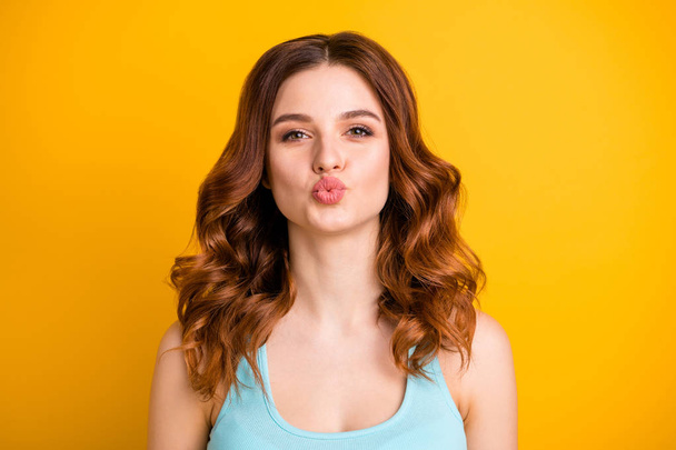 Close up photo of gorgeous cute charming nice fascinating girlfriend wearing teal tank-top isolated with bright color background - Foto, afbeelding