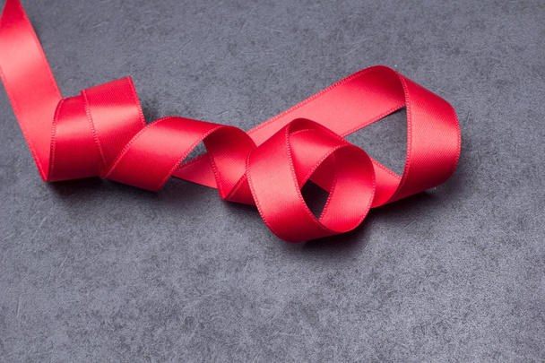 Nice red ribbon to wrap gifts - Fotografie, Obrázek
