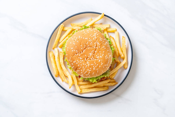 fried chicken burger - Foto, Bild