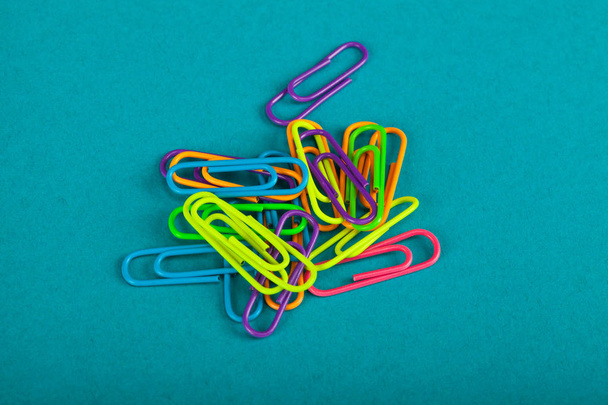 Colorful paperclips - Zdjęcie, obraz