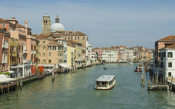 17.04.2019.  Italy. Venice. View of the Grand Canal. - 写真・画像