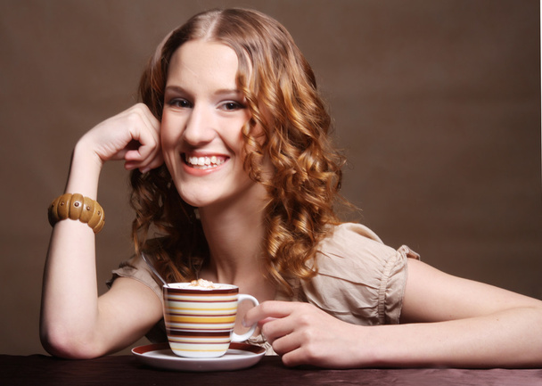 nő élvezi kávé idő - Fotó, kép