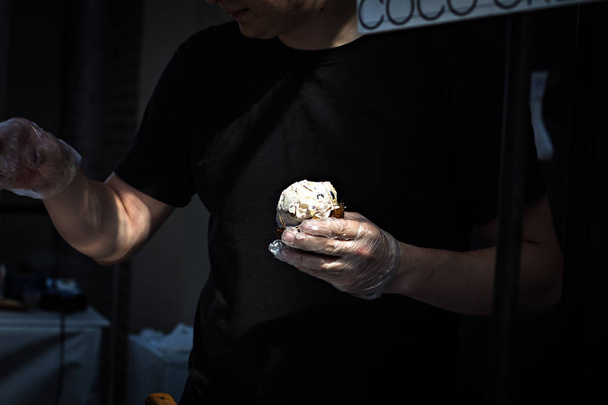 fried ice cream rolls at freeze pan - Photo, Image