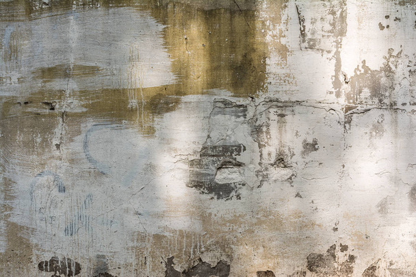 texture concrete wall with destroyed plaster layer and paint, shadow from trees, architecture abstraction background - Photo, image