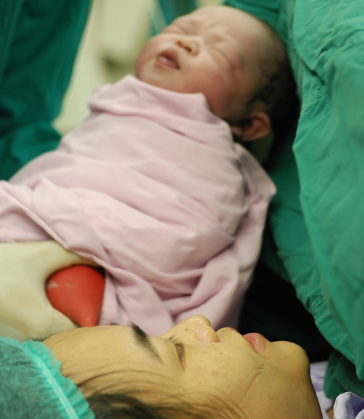 Bebé recién nacido
 - Foto, imagen