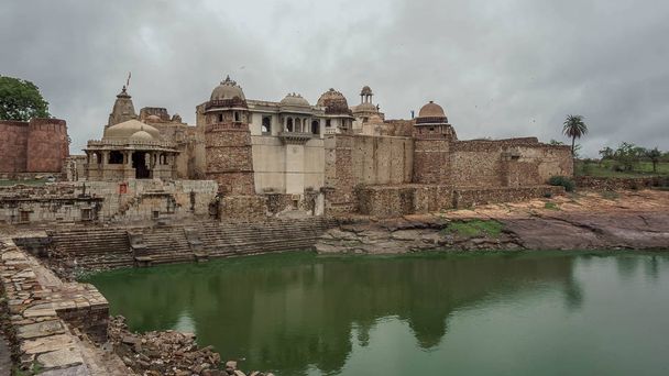 Самый большой форт Индии - Читторгарх - Фото, изображение