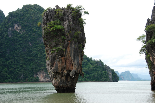 Phang Nga Bay rocks, James Bond Island, Thaïlande
 - Photo, image
