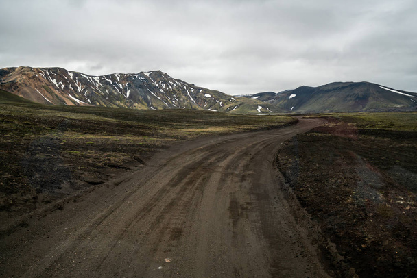 Road to Landmanalaugar on highlands of Iceland. - Zdjęcie, obraz