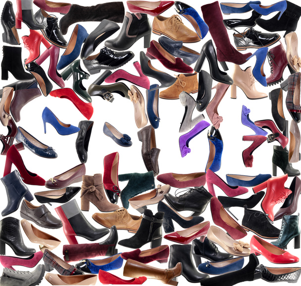 Vente mondiale de nombreuses chaussures. Une pile de chaussures. Bannière publicitaire
. - Photo, image