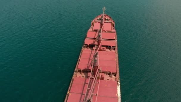 Denizde kargo gemisi. Havadan çekim - Video, Çekim