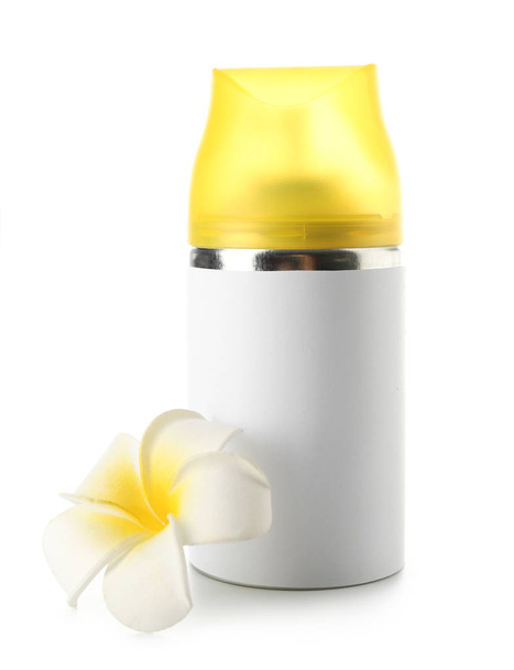 Butelka odświeżacza powietrza na białym tle - Zdjęcie, obraz