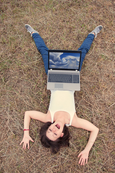 Girl with laptop - Foto, imagen