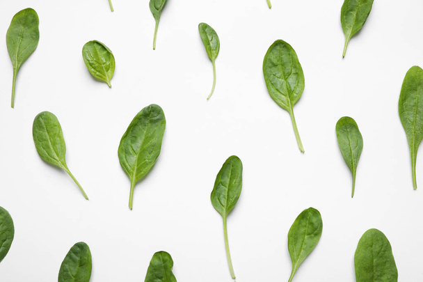 Fresh green healthy spinach on white background, top view - Foto, imagen
