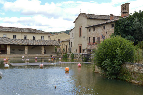 Древние деревни Тосканы - Баньо-Виньони
 - Фото, изображение