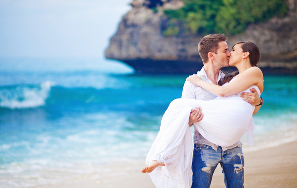 Kiss near indian ocean - Zdjęcie, obraz