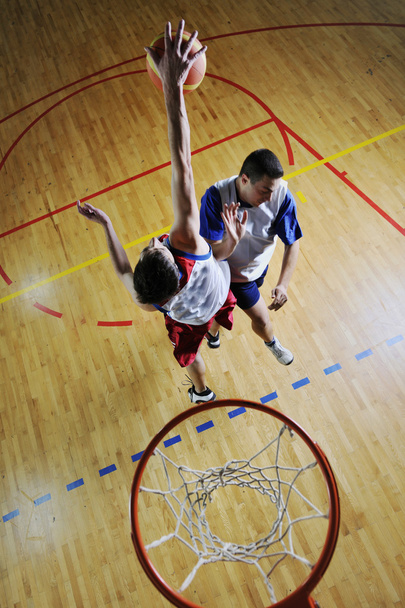 Playing basketball game - Foto, afbeelding