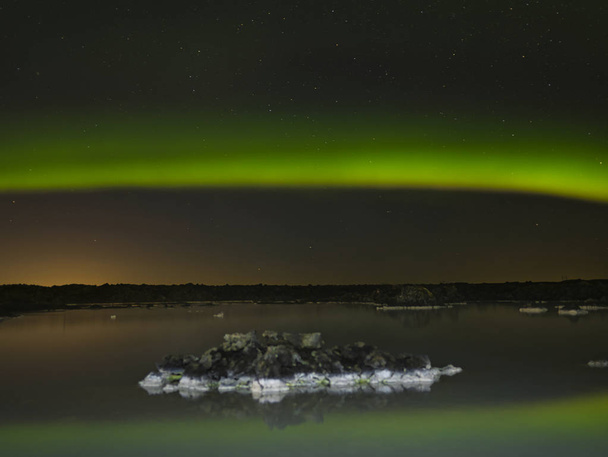 Un arco Aurora Boreale sulla Laguna Blu
 - Foto, immagini
