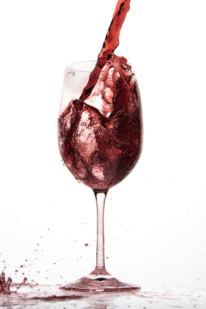 Verter vino tinto - Foto, Imagen
