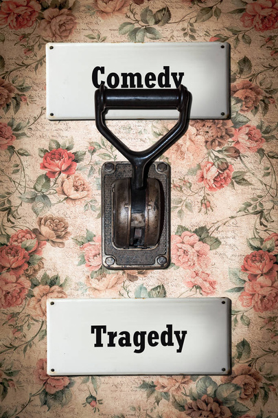 Street Sign Comedia versus Tragedia
 - Foto, imagen