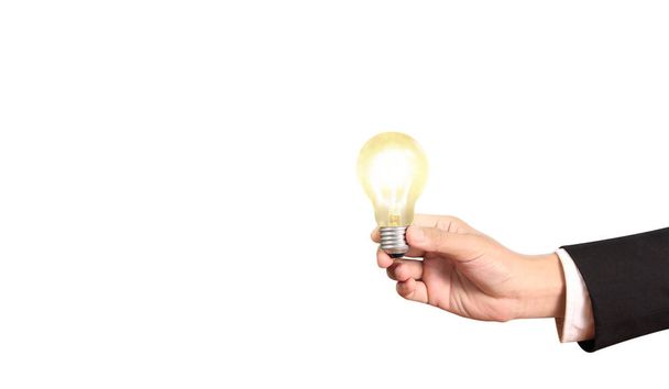 Рука с подсветкой лампочки, инновационное вдохновение с
 - Фото, изображение