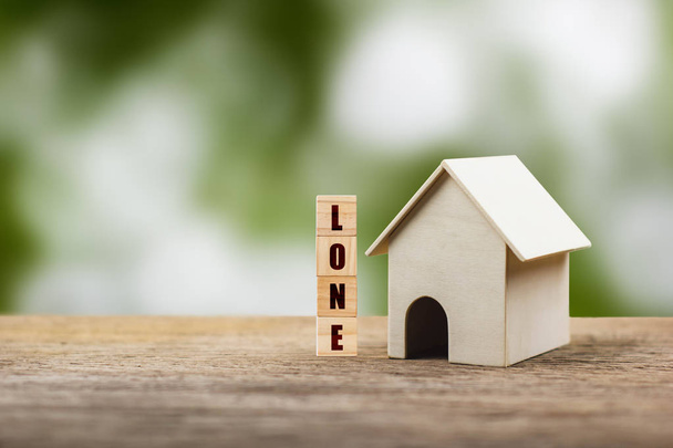 Empréstimo em casa, hipoteca, um investimento imobiliário para o conceito futuro. A
 - Foto, Imagem
