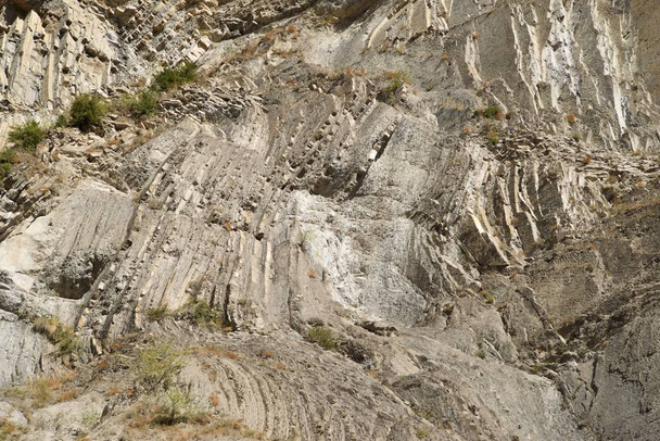 Vista de formación rocosa
 - Foto, imagen