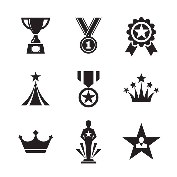 Εικονίδια βραβείων που έχουν οριστεί. Μετάλλια και τρόπαιο για τον νικητή - Διάνυσμα, εικόνα