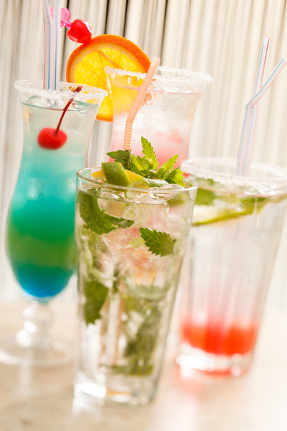 Cocktails in the bar - Foto, Imagen