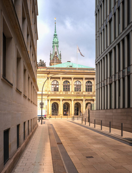 the building of the Hamburg Chamber of Commerce, Germany - Fotoğraf, Görsel