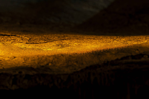 Formación de cuevas. Cueva Ballica. Tokat Turquía. La Cueva de Ballica, al suroeste de Tokat, es una de las cuevas más famosas de Turquía
. - Foto, Imagen