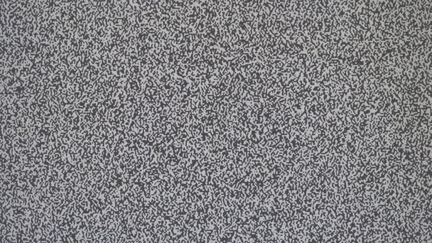 TV-Bildschirm kein Signal, statisches Rauschen und tv-Statik füllen den Bildschirm. UltraHD-Archivmaterial - Foto, Bild