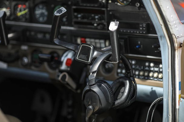 Details with the cockpit and electronic equipments of a light ai - Photo, Image
