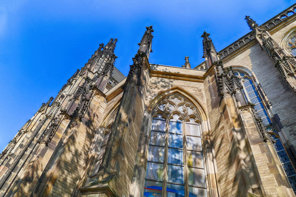 Historisch kerkgebouw in het centrum van Duisburg in Duitsland - Foto, afbeelding