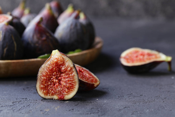 organic purple figs, healthy nutrition - Photo, Image
