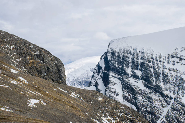 view of Kebnekaise mountain at daytime, Sweden  - Foto, afbeelding