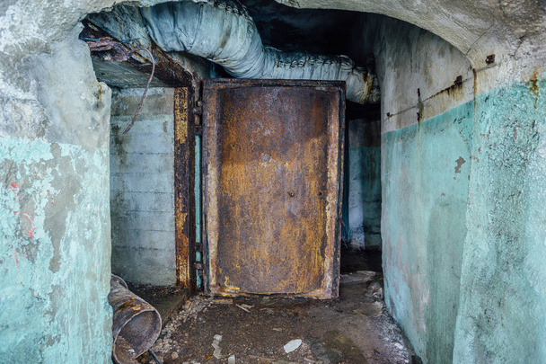 Ruined abandoned Soviet bunker, echo of Cold War - Valokuva, kuva