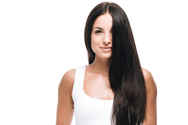 brunette belle femme avec de longs cheveux droits sains et brillants isolés sur blanc
 - Photo, image