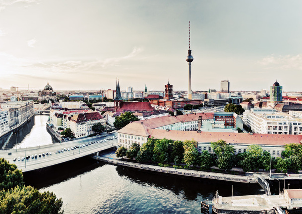 Взгляд Берлина, Германия, на основные достопримечательности
 - Фото, изображение
