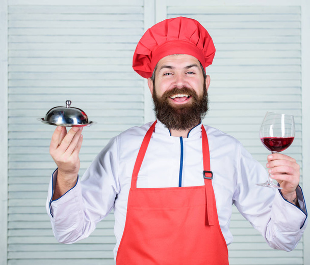 serve food. Cuisine culinary. man holds kitchen dish tray in restaurant. Healthy food cooking. Mature hipster with beard. Dieting organic food. Happy bearded man. chef recipe. This should be fine - 写真・画像