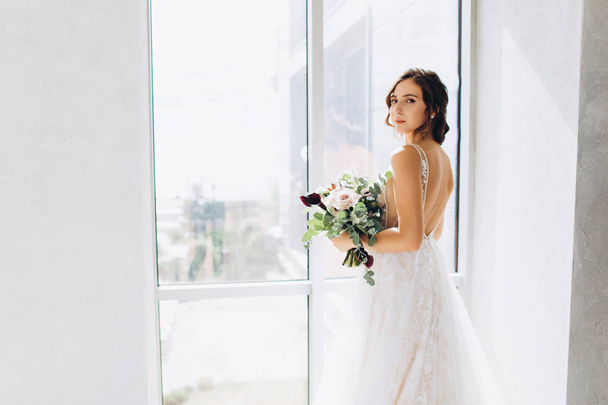 Bride with a wedding bouquet. Morning with Bride. - Foto, Imagem