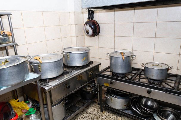 Typical kitchen of a restaurant shot in operation - Foto, Bild